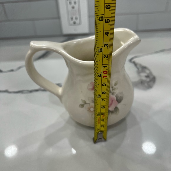 Pfaltzgraff Pottery Tea Rose Creamer, Pink Roses, 1 Cup Handled Server, Pitcher - Picture 6 of 9